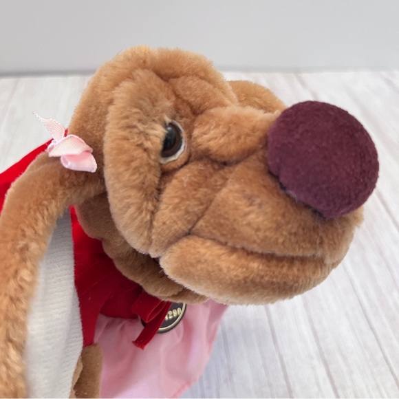 Wrinkles Ganz Girl Dog Plush Finger Puppet Superhero Red Cape Dress Bone 1986 - Picture 10 of 14